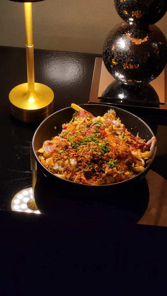 Arroz servido à mesa